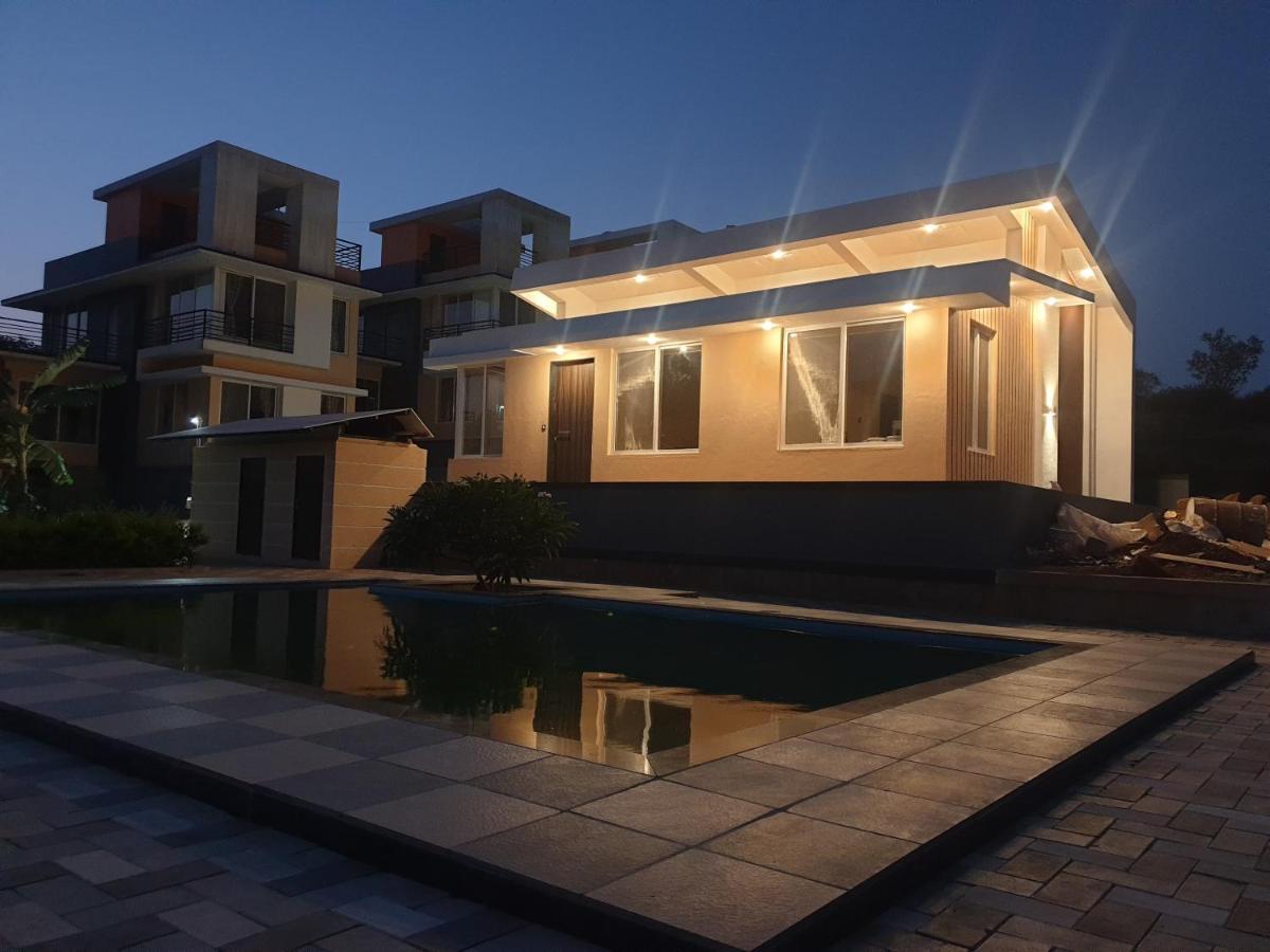 Royal Meadows Igatpuri 2Bhk Poolside Villa Exterior photo