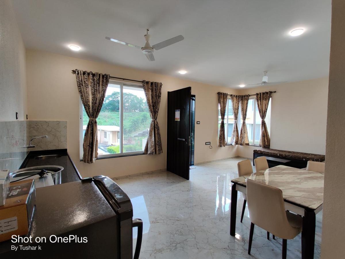 Royal Meadows Igatpuri 2Bhk Poolside Villa Exterior photo