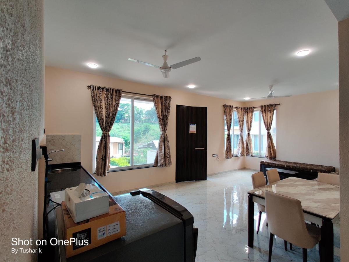 Royal Meadows Igatpuri 2Bhk Poolside Villa Exterior photo
