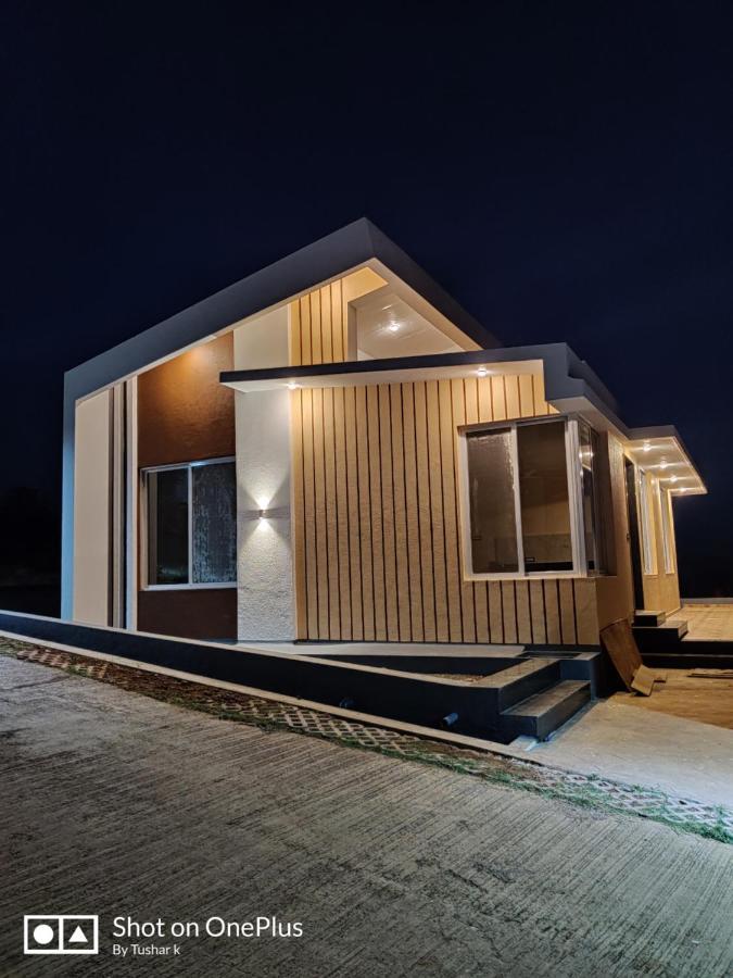 Royal Meadows Igatpuri 2Bhk Poolside Villa Exterior photo