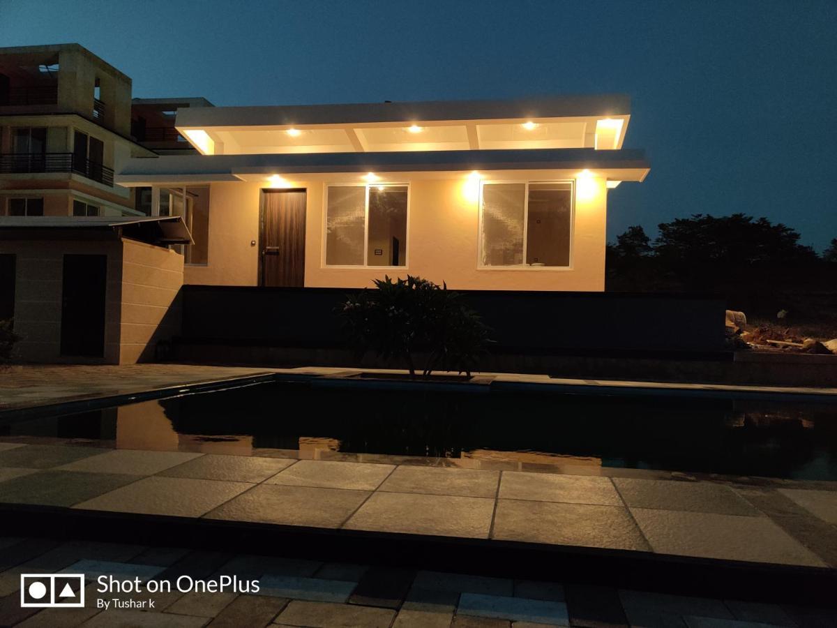 Royal Meadows Igatpuri 2Bhk Poolside Villa Exterior photo
